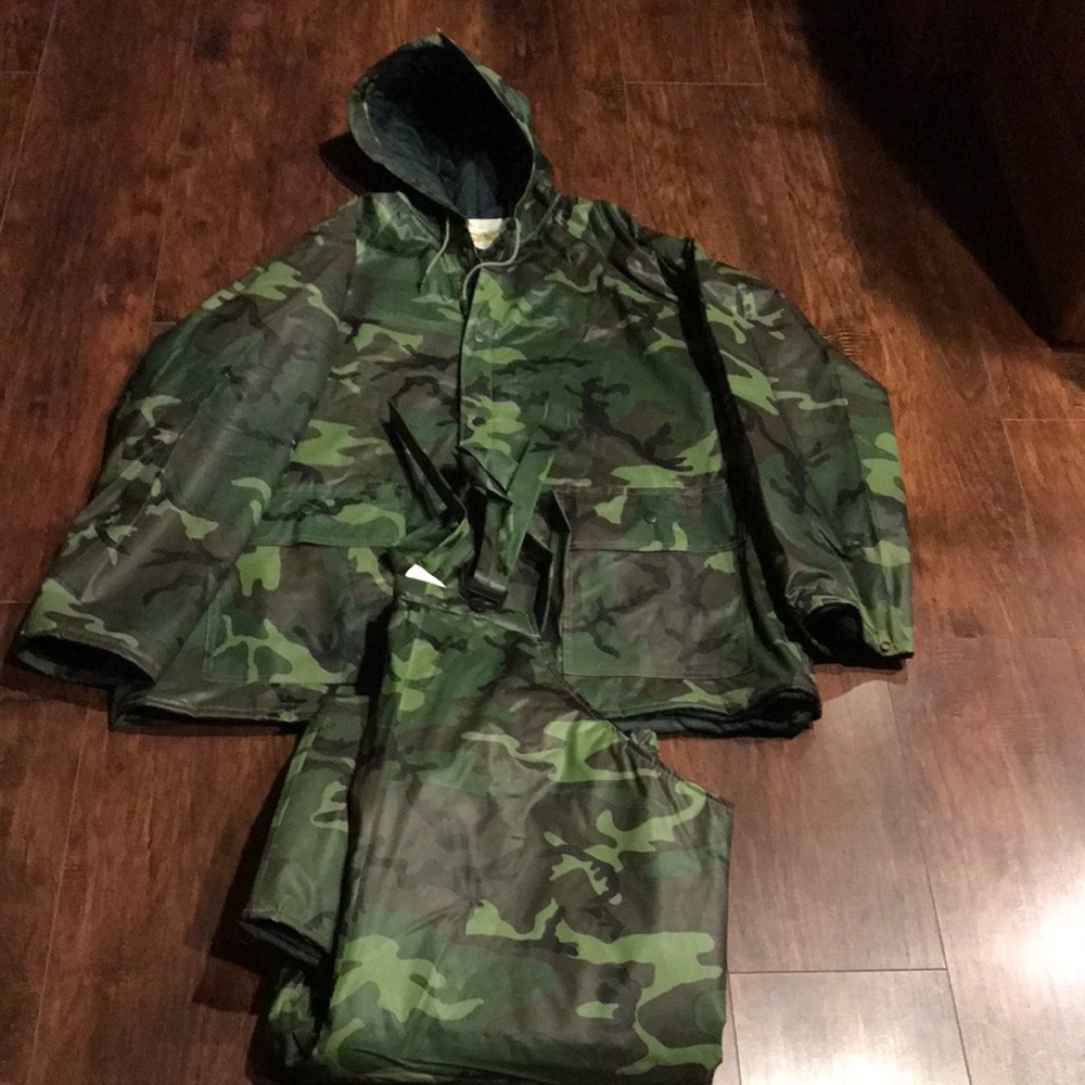 American Clipper Sport Series Hooded Jacket and Overalls Water Repellent size L